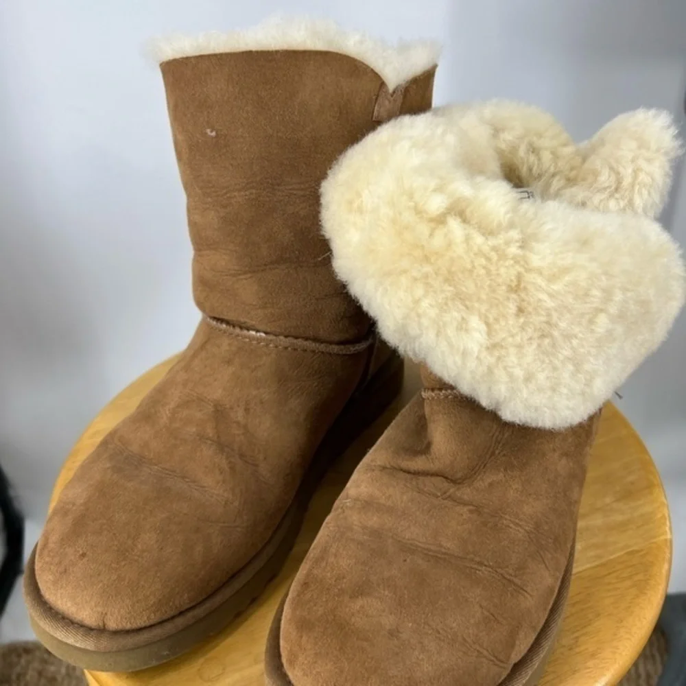 UGGs classic short rollover suede Sherpa lined boot-in chestnut 8